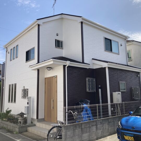 画像16248：フッ素塗料で実現する高耐久＆デザイン性のある外壁塗装【松伏町】